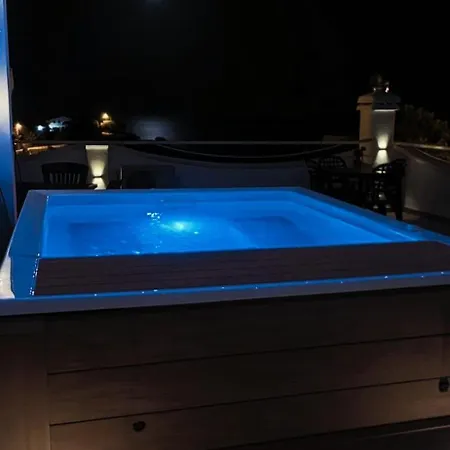 Terrazza Cieli Immensi Rooftop Con Jacuzzi Sul Mare * Capo Rizzuto